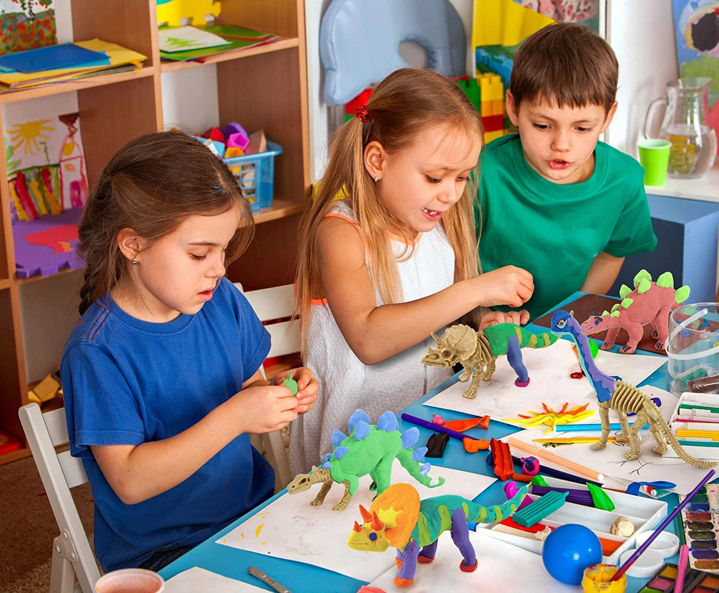 Dino Models with Clay Kit