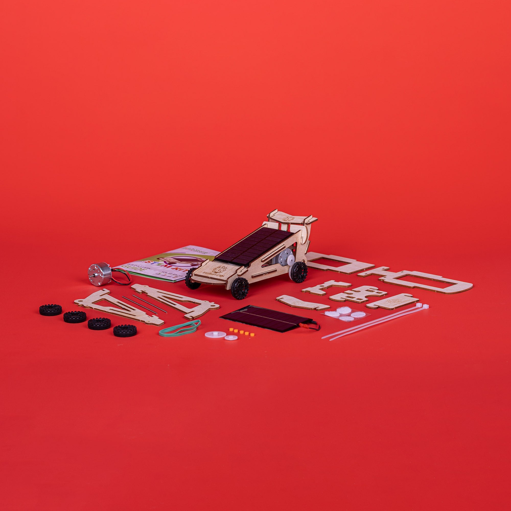 BrainStorm Solar Racer STEM Kit
