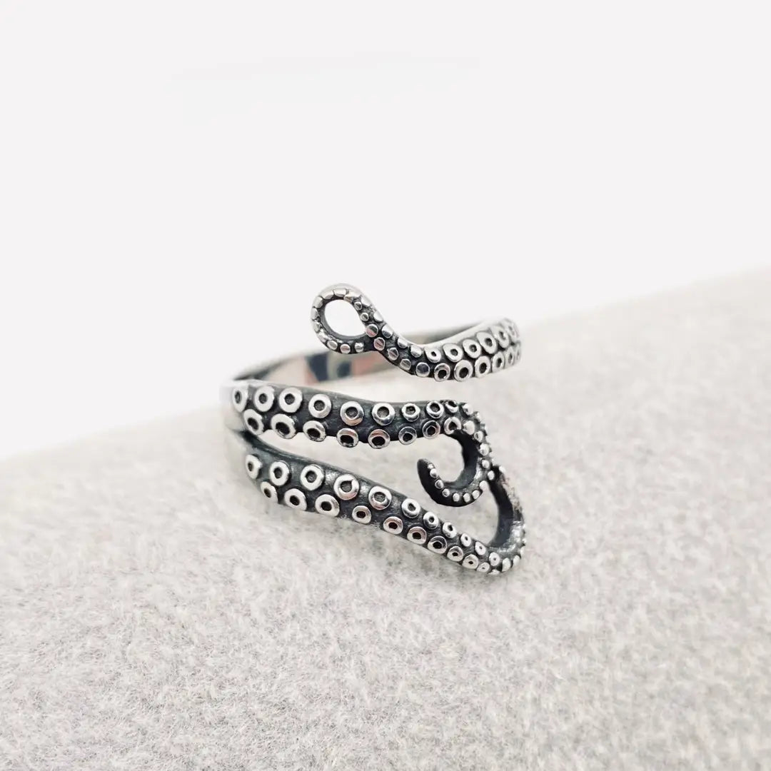 Octopus Tentacle Adjustable Ring